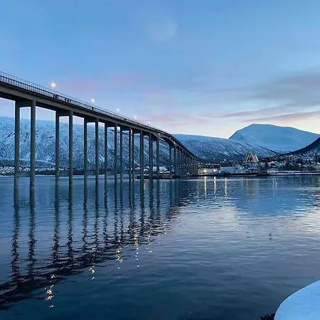 Cosy New Studio Apartment 25 Kvm In The Heart Of Tromsoe Exterior photo